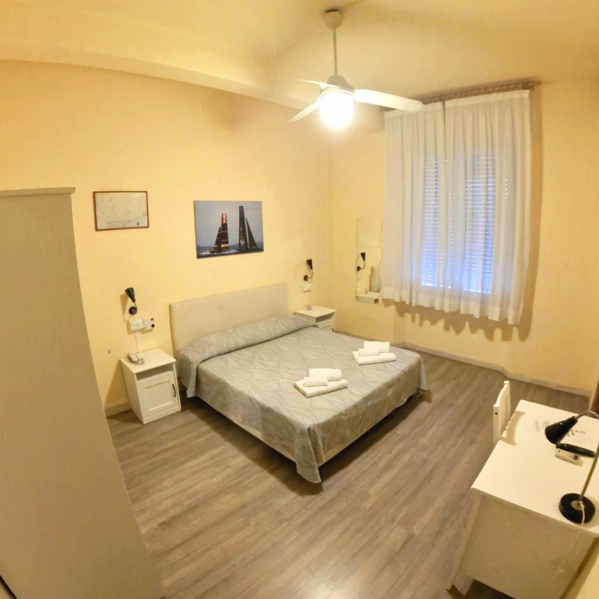 Hotel Giappone Parking 3*