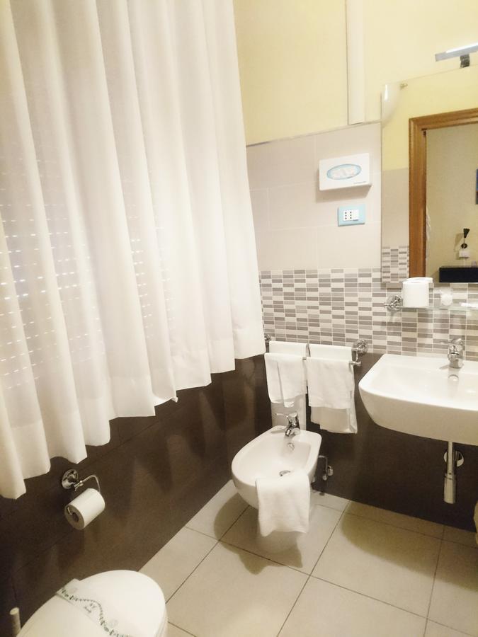 Hotel Giappone Parking 3*