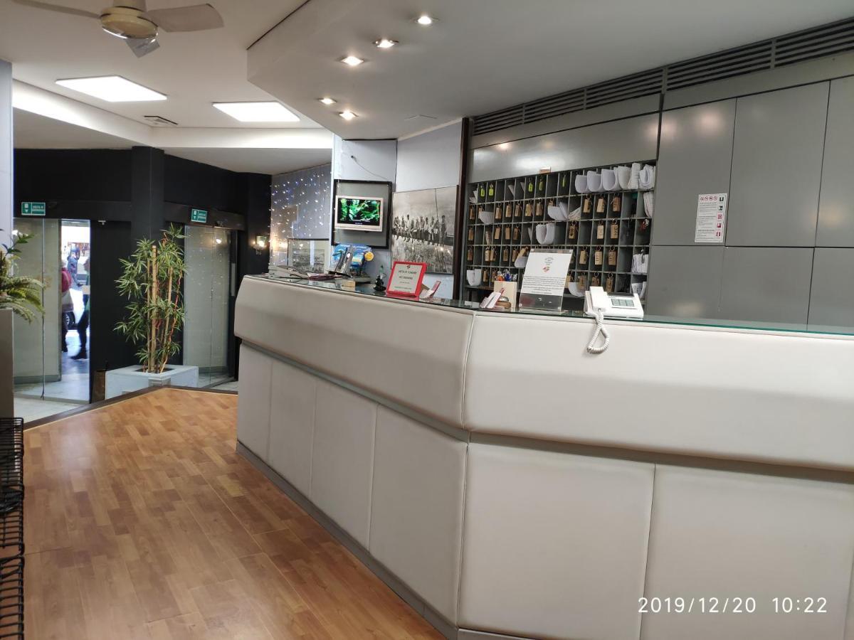 Hotel Giappone Parking